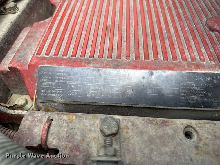 image for item EB2697 2005 International 9400I semi truck