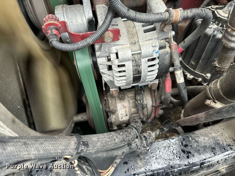 image for item EB2700 2015 Mack CXU613 semi truck