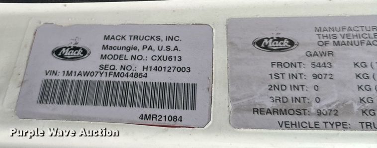 image for item EB2700 2015 Mack CXU613 semi truck