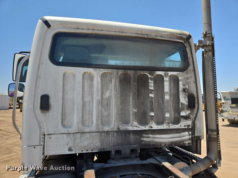 image for item EC1074 2012 Freightliner Business Class M2 truck cab and chassis