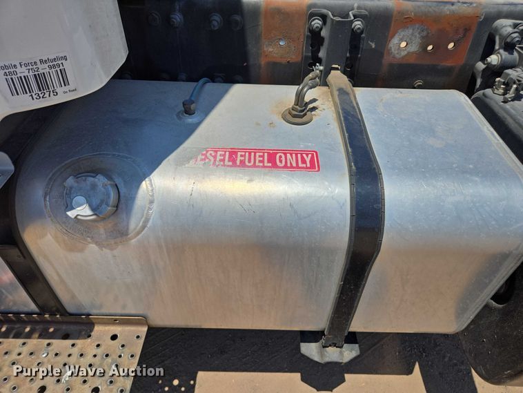 image for item EC1074 2012 Freightliner Business Class M2 truck cab and chassis