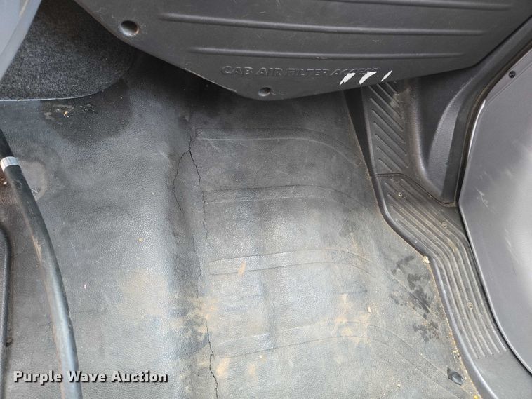 image for item EC1074 2012 Freightliner Business Class M2 truck cab and chassis