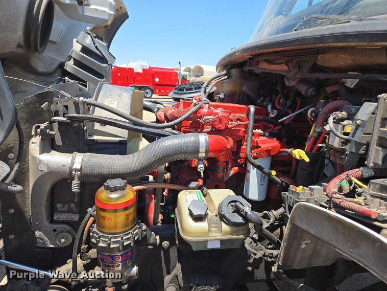 image for item EC1074 2012 Freightliner Business Class M2 truck cab and chassis