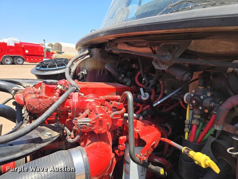 image for item EC1074 2012 Freightliner Business Class M2 truck cab and chassis