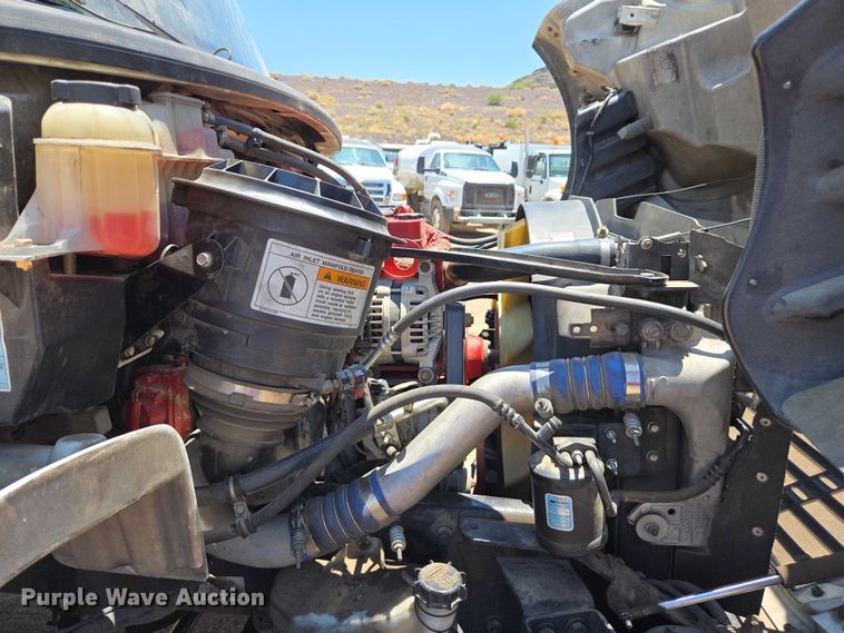 image for item EC1074 2012 Freightliner Business Class M2 truck cab and chassis