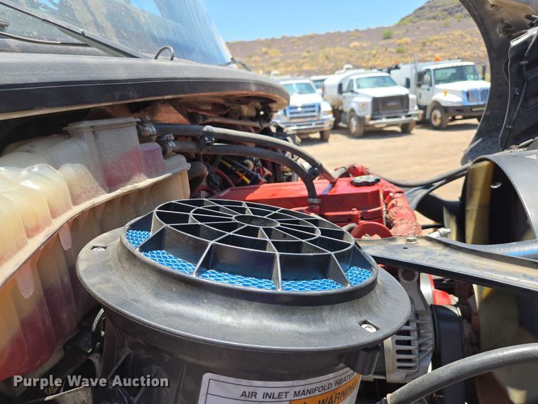 image for item EC1074 2012 Freightliner Business Class M2 truck cab and chassis