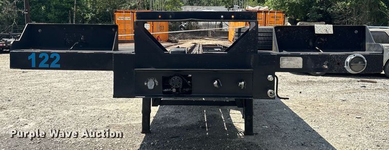 image for item EC3739 1998 Fleet Air Worldwide Inc roll-off tilt deck container trailer