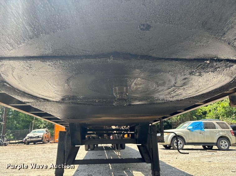 image for item EC3739 1998 Fleet Air Worldwide Inc roll-off tilt deck container trailer