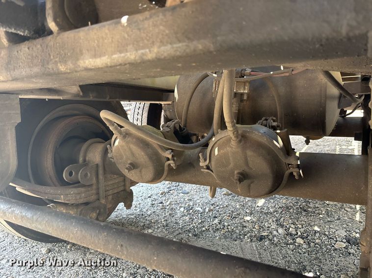 image for item EC3739 1998 Fleet Air Worldwide Inc roll-off tilt deck container trailer