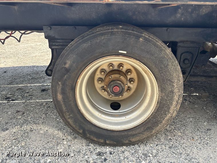 image for item EC3739 1998 Fleet Air Worldwide Inc roll-off tilt deck container trailer