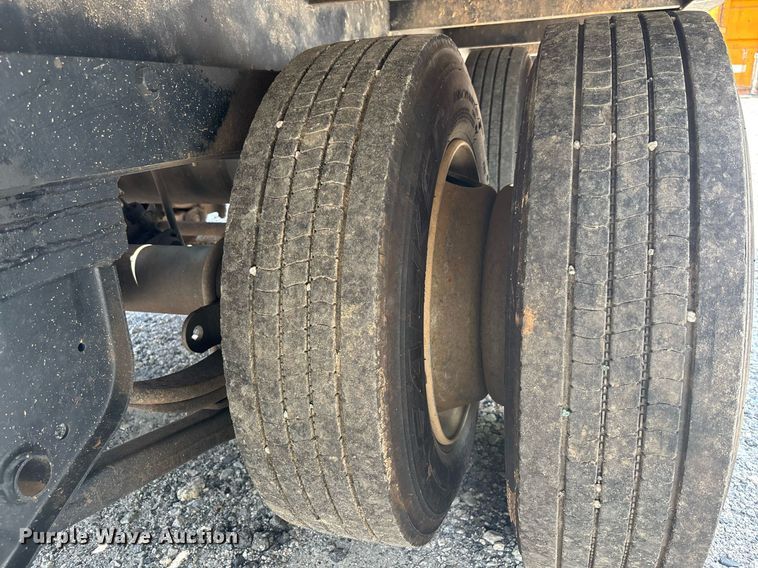 image for item EC3739 1998 Fleet Air Worldwide Inc roll-off tilt deck container trailer