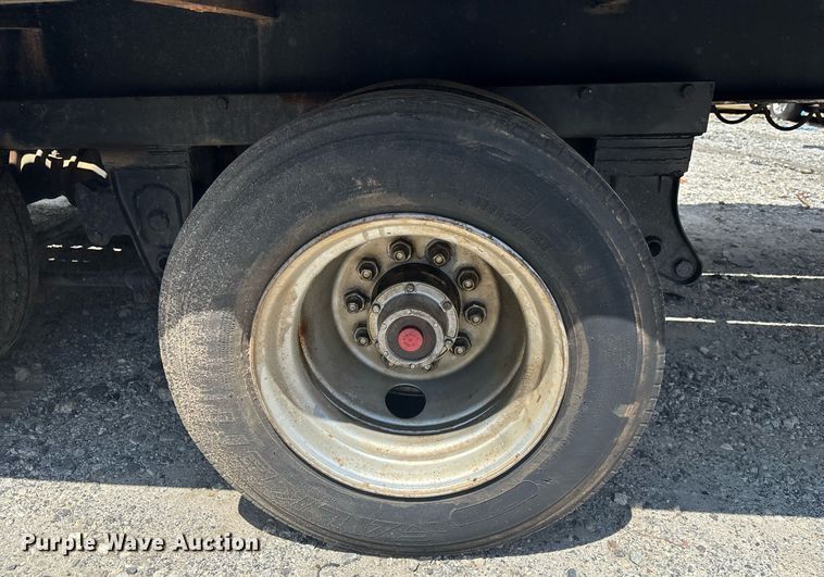 image for item EC3739 1998 Fleet Air Worldwide Inc roll-off tilt deck container trailer