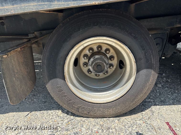 image for item EC3739 1998 Fleet Air Worldwide Inc roll-off tilt deck container trailer