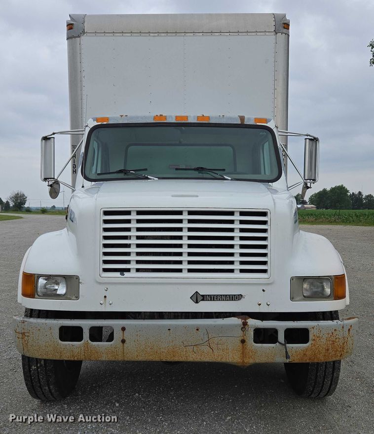 image for item EC4289 2001 International 4700 box truck