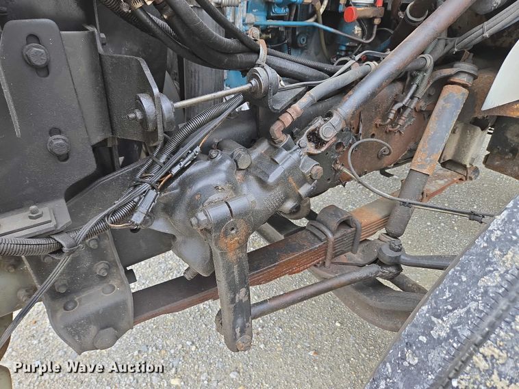 image for item EC4289 2001 International 4700 box truck