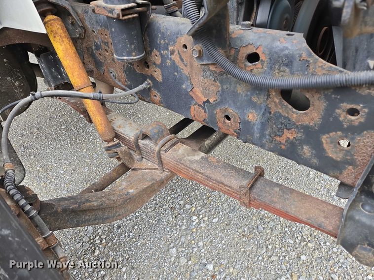 image for item EC4289 2001 International 4700 box truck