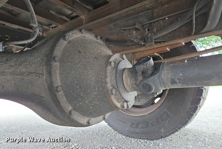 image for item EC4289 2001 International 4700 box truck