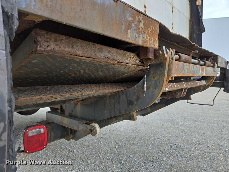 image for item EC4289 2001 International 4700 box truck