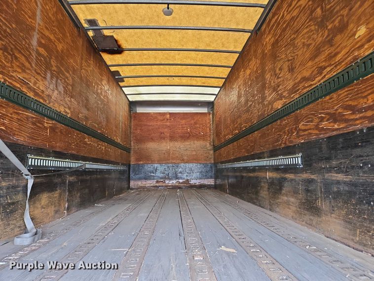 image for item EC4289 2001 International 4700 box truck