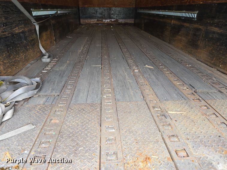 image for item EC4289 2001 International 4700 box truck