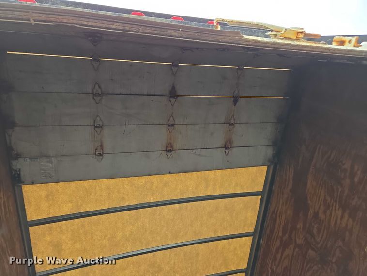 image for item EC4289 2001 International 4700 box truck