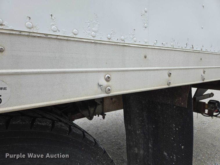 image for item EC4289 2001 International 4700 box truck