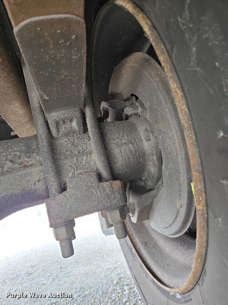 image for item EC4289 2001 International 4700 box truck