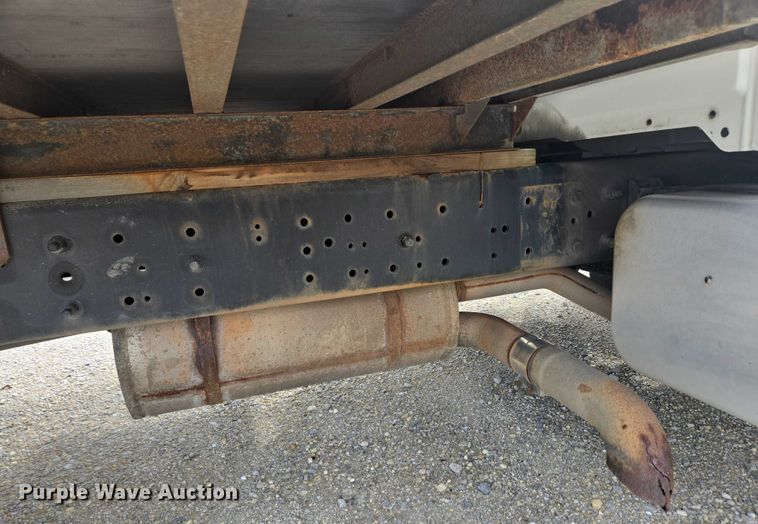 image for item EC4290 2003 International 4300 SBA box truck