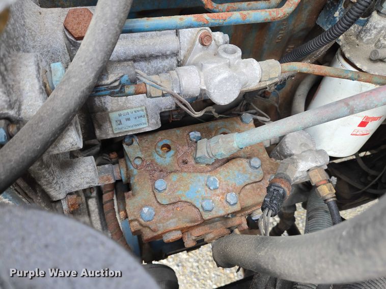 image for item EC4290 2003 International 4300 SBA box truck