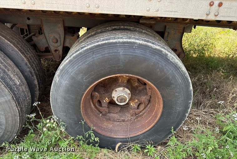 image for item ED4261 1988 Great Dane dry van trailer