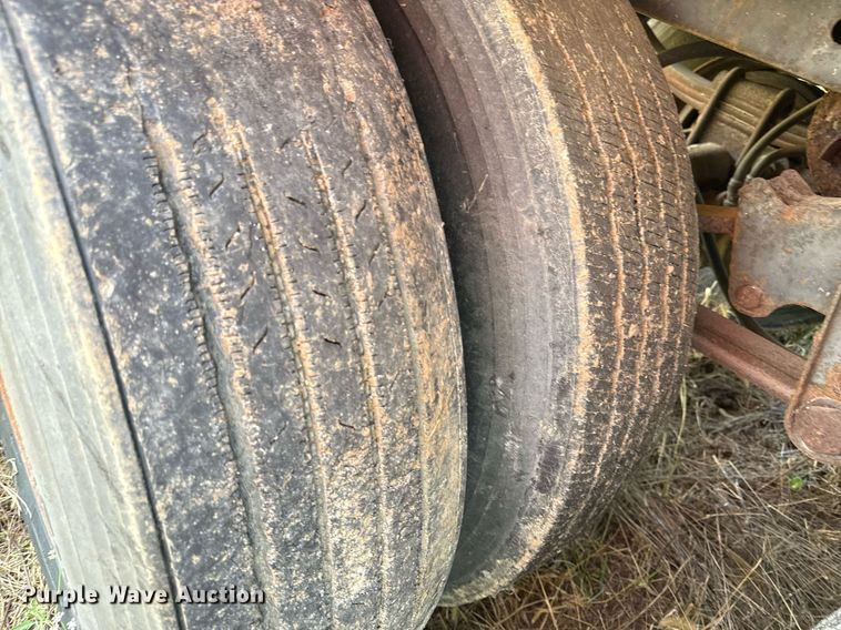 image for item ED4261 1988 Great Dane dry van trailer