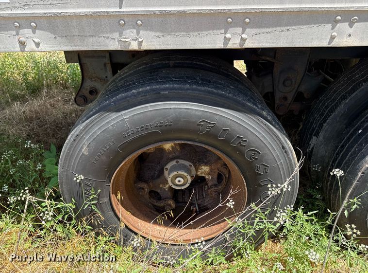 image for item ED4261 1988 Great Dane dry van trailer