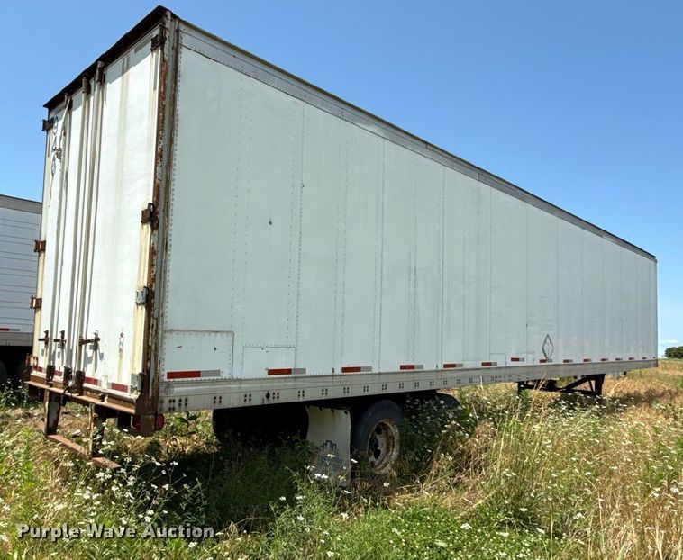 image for item ED4262 1986 Fruehauf dry van trailer