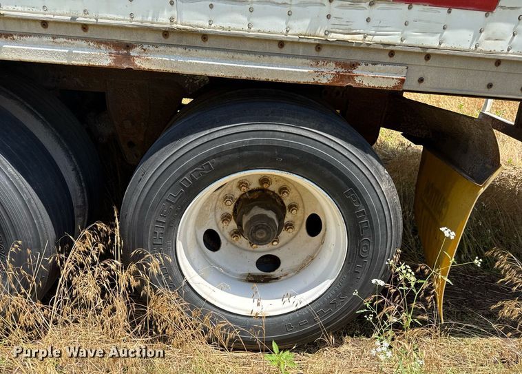 image for item ED4263 2001 Wabash dry van trailer