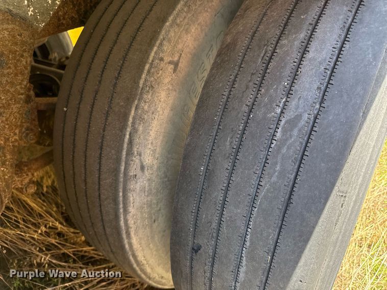 image for item ED4263 2001 Wabash dry van trailer