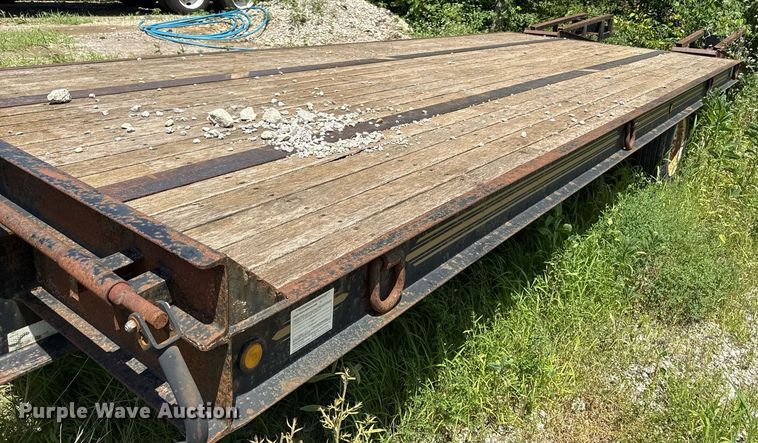 image for item ED4264 2006 Bales equipment trailer