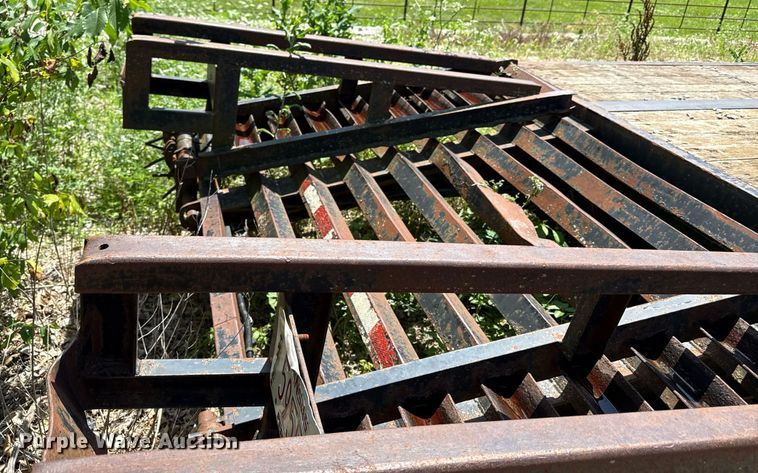 image for item ED4264 2006 Bales equipment trailer