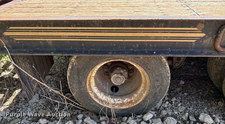 image for item ED4264 2006 Bales equipment trailer