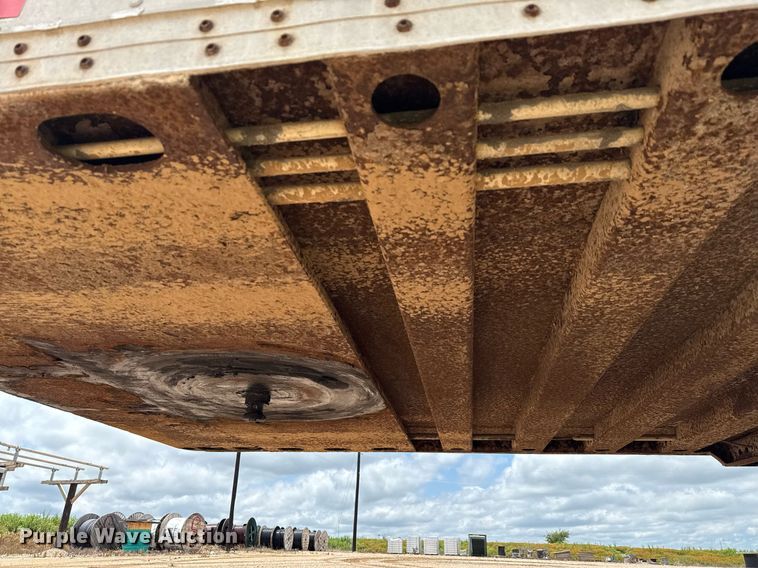 image for item ED5627 1998 Wabash dry van trailer