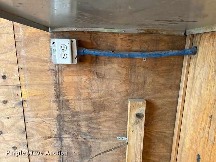 image for item ED5627 1998 Wabash dry van trailer