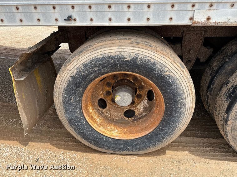 image for item ED5627 1998 Wabash dry van trailer