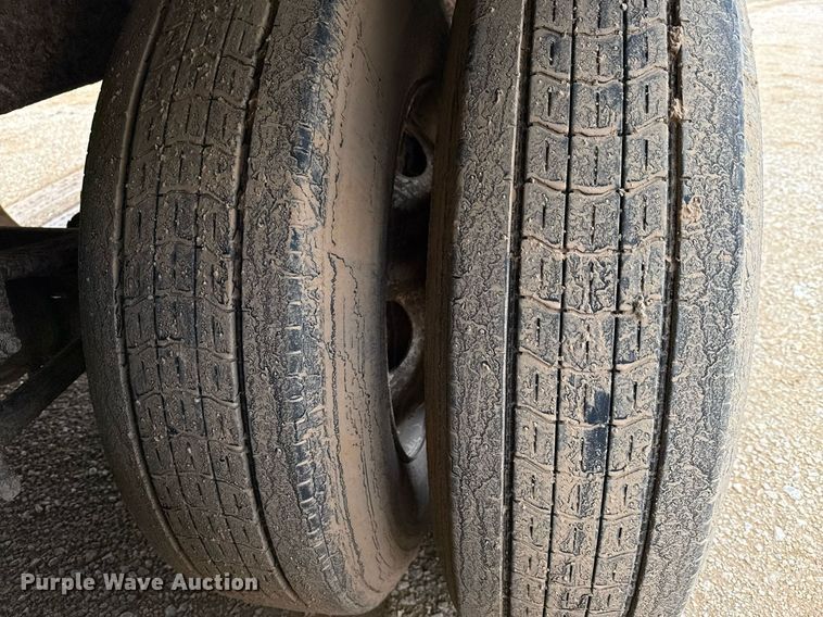 image for item ED5627 1998 Wabash dry van trailer