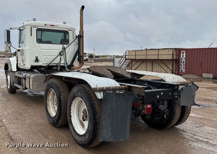 image for item ED5748 2013 Mack GU713 semi truck