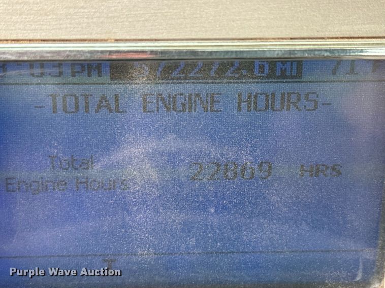 image for item ED5748 2013 Mack GU713 semi truck