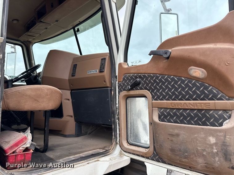 image for item ED5748 2013 Mack GU713 semi truck