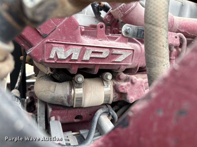 image for item ED5748 2013 Mack GU713 semi truck