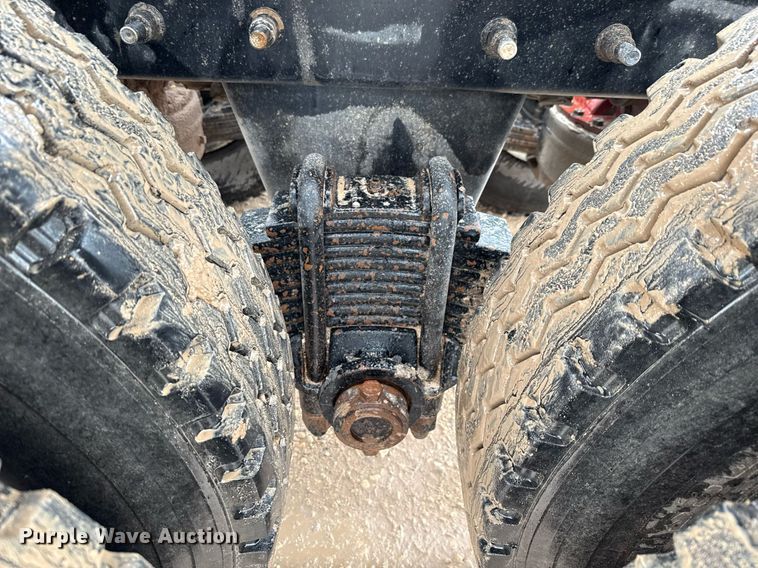 image for item ED5748 2013 Mack GU713 semi truck