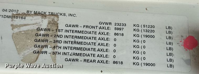 image for item ED5748 2013 Mack GU713 semi truck