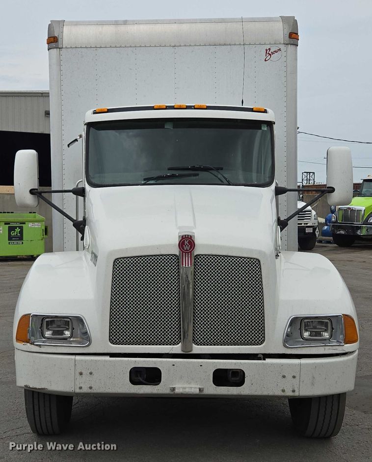 image for item EF1522 2007 Kenworth T300 box truck