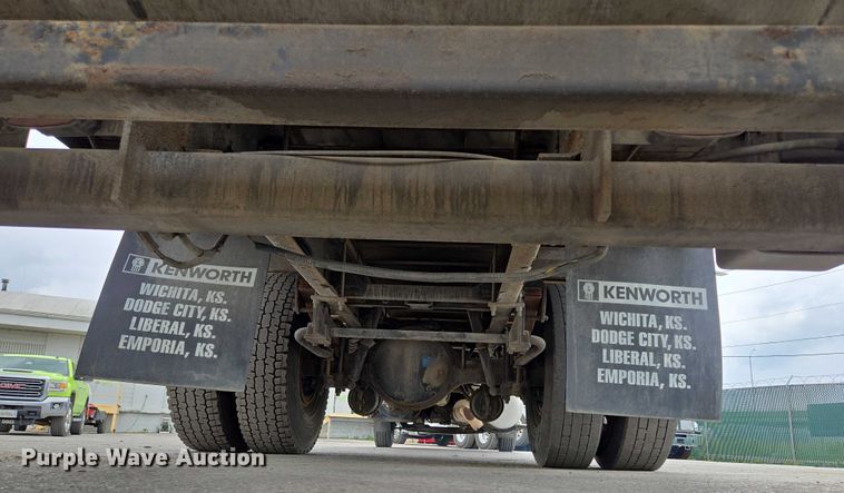 image for item EF1522 2007 Kenworth T300 box truck